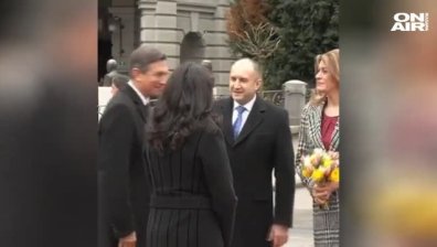 Десислава Радева разцелува словенския президент