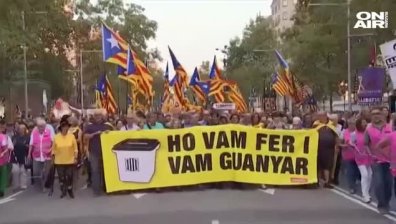 Протест беляза втората годишнина от референдума за Каталуния