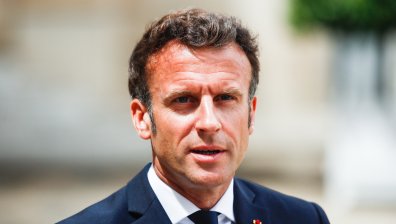 Парламентарни избори във Франция, решаващ вот за Макрон