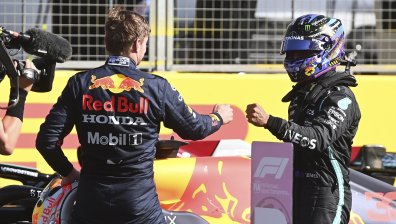 Верстапен за Хамилтън след катастрофата: Това е неспортменско поведение