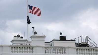 Белият дом глоби бивш служител за залагания с вътрешна информация