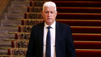 Стоянов: Американските самолети-цистерни напуснаха авиобаза "Безмер"