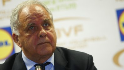 Волейболната федерация: Цели се нагнетяване на напрежението