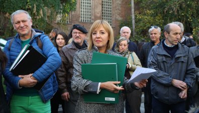 Съдът заседава по искането на Манолова за касиране на изборите
