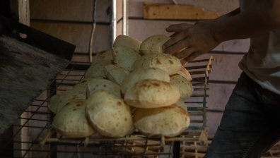 Глад в Ливан - хлябът е дефицитна стока, търгуват с него на черния пазар