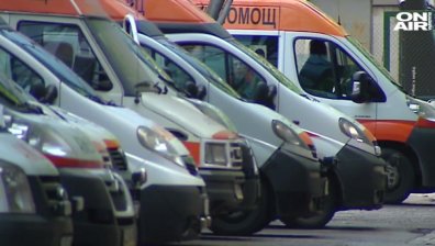 Здравното министерство купува 400 нови линейки догодина