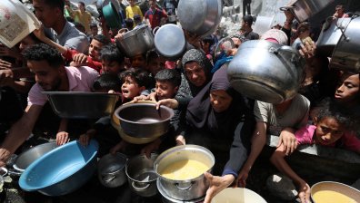 Камиони с бебешка храна влизат в Ивицата Газа