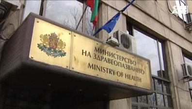 Трескаво търсене на нов здравен министър, спрягат четирима