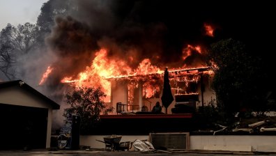 Опожарената територия в Лос Анджелис е колкото 800 футболни игрища