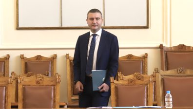 Горанов: Още от 2013 г. има нарушения в Комисията по хазарта