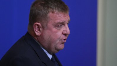 Каракачанов: Имаме готовност за реакция, ако бежанският натиск от Турция се увеличи