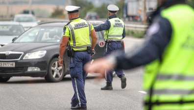 Опасни на пътя: КАТ хвана 35 пияни и дрогирани шофьори