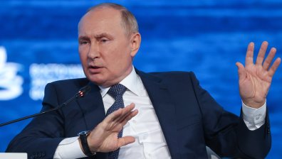 Путин не бил поканен на погребението на Елизабет II, но Ким Чен Ун - да?