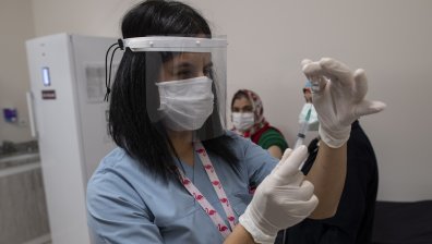 Турция закъсня със старта на ваксинациите, но бързо успя да навакса