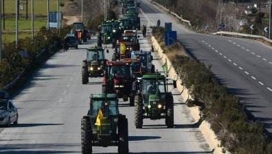 Гърция по примера на Канада: Фермери плашат с блокади на всички магистрали