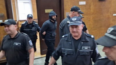 Съдът остави нападателя на Дебора за постоянно в ареста