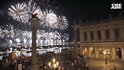 Зрелищно: Венеция беше осветена от фойерверки за пръв път от началото на епидемията (ВИДЕО)