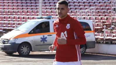 ЦСКА преотстъпва до края на сезона Ахмедов на отбор в Азербайджан