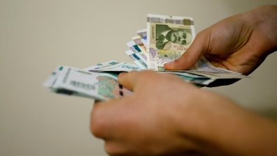 КЗП: Фирмите за бързи кредити масово използват нелоялни търговски практики