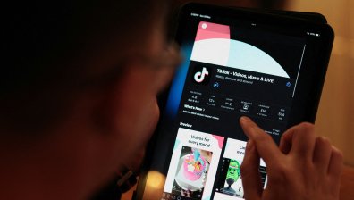 Експерти: Партиите заливат TikTok с AI генерирано съдържание