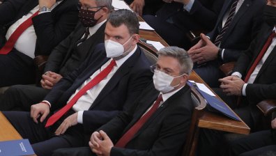Парите на властта - кой какво декларира? Пеевски е най-богат сред политиците