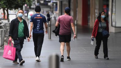 Въпреки ваксините, коронавирусът може да остане сред нас, предупреди експерт