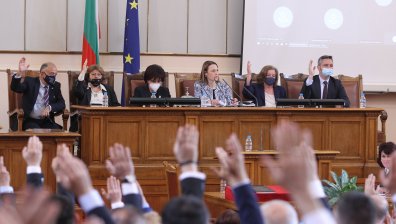 Без промяна: Партийната субсидия остава 8 лева