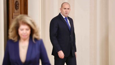 КС прие оставката на Радев, Илияна Йотова е президент на България