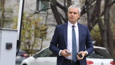 Костадинов: В българския парламент има 5 американски партии, 1 турска и 1 българска