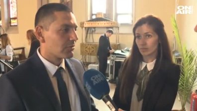 Семейство от Раковски подари икона на папа Франциск