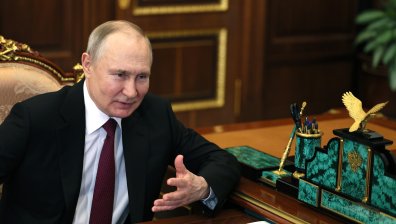 "Единна Русия" изпраща икони с лика на Путин на мобилизираните