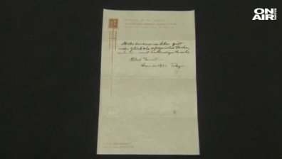 Продадоха бележки на Айнщайн, описващи щастието за над $1,5 млн.