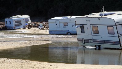Туристи се евакуират от Халкидики заради проливни дъждове
