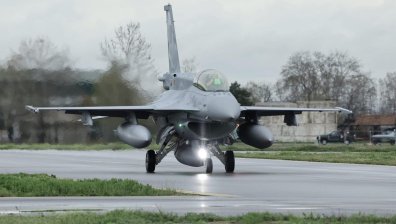 Можем да използваме едновременно старите МиГ-29 и новите F-16