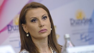 Раева избухна срещу Робева: Торба с лъжи! Преди да атакуваш, ще се сблъскаш с мен!