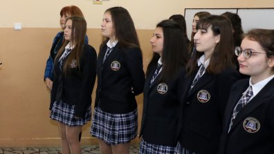 Първото класиране за приема на първолаци се измества на 1 юни