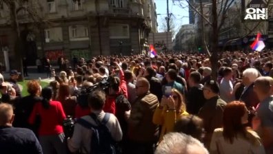 Сръбският президент готов на диалог с граждани, но не и с опозицията