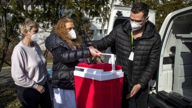 Китай изпраща ваксини на закъсалата с Ковид-19 Чехия