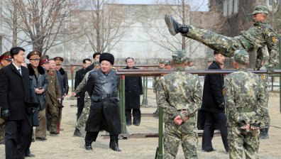 Северна Корея изпрати още 3 000 военни да се бият за Русия