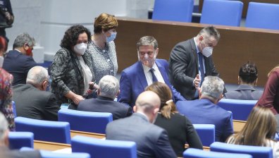 Депутатите обсъждат промени в Закона за извънредното положение