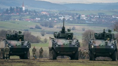 НАТО ще разположи стотици хиляди войници на източния фланг