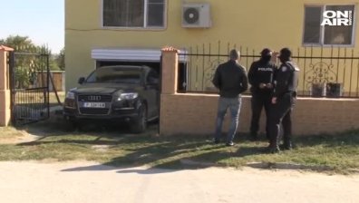 Телефонните измамници от Ветово взели 300 хил. лв. от жертвите си