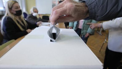 ВАС заседава по жалби на ДБ и ИБГНИ за ръчното броене на разписките