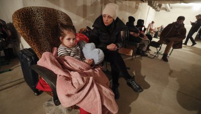 Русия настъпва бързо към Киев, обстрелва столицата с крилати или балистични ракети