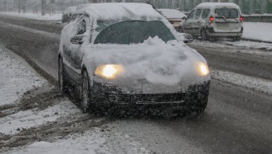 Над 60 катастрофи в страната след първия сняг