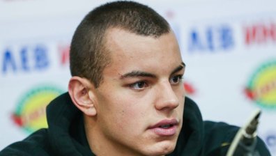 Гордост! Петър Мицин донесе невиждана за България световна титла в плуването