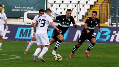 "Черно море" отстъпи на "Славия" с 1:3 у дома
