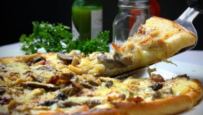 Всеки българин годишно изхвърля по около 93 кг храна