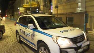 Вечерният час в Бургас: Започнаха проверки спазват ли се строгите мерки