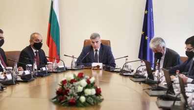 Служебното правителство: Не заработи ли бизнесът, пари няма да има за нищо